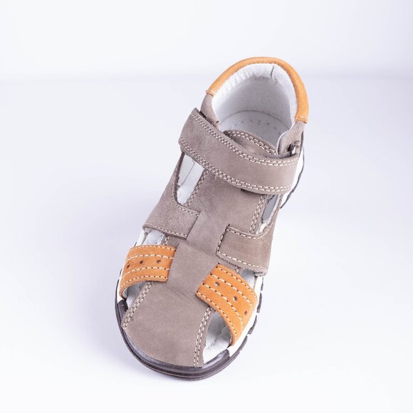 Boys Tan Leather Sandals. Size 10 - Picture 6 of 7